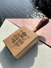 Load image into Gallery viewer, French Hermit Oyster Knife Shucking Set